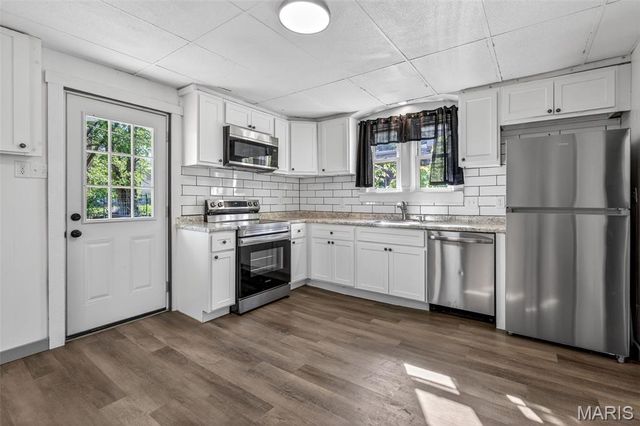 129 E Pratt Street, De Soto, MO 63020