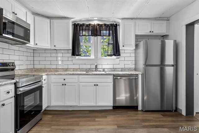 129 E Pratt Street, De Soto, MO 63020