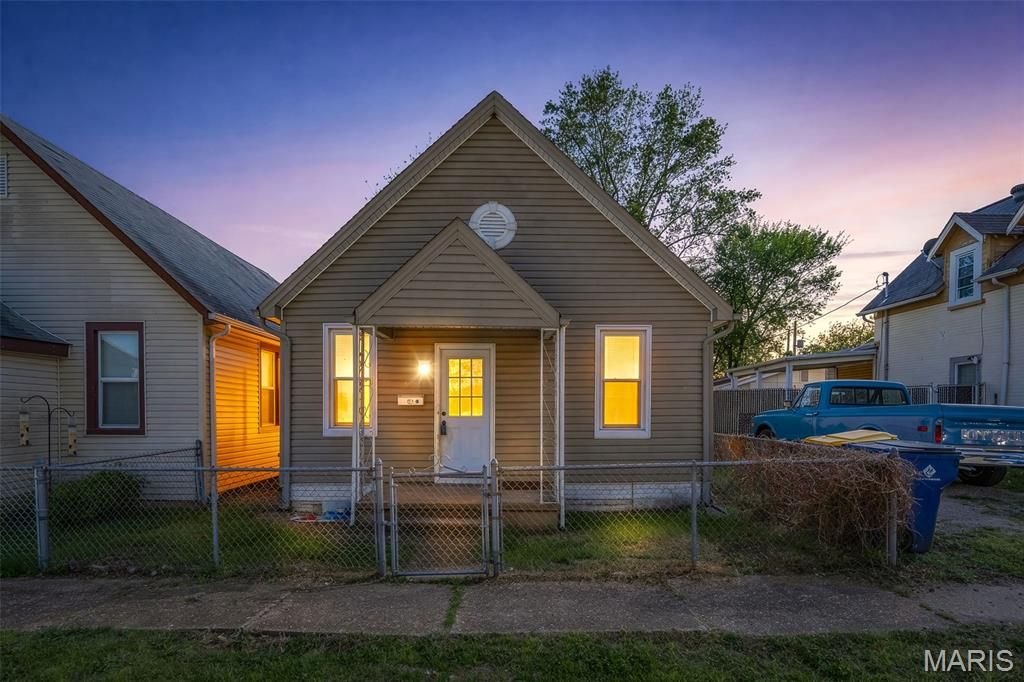 129 E Pratt Street, De Soto, MO 63020