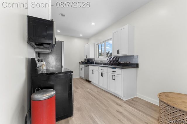 1936 Atkinson Street, Detroit, MI 48206