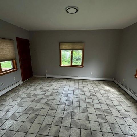 16821 Cryders Lane, Whitestone, NY 11357