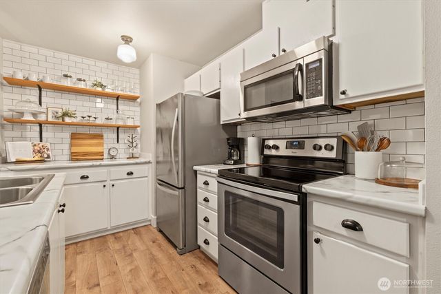 5010 168th Street #C, Lynnwood, WA 98037