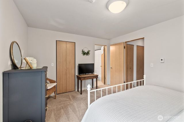 5010 168th Street #C, Lynnwood, WA 98037