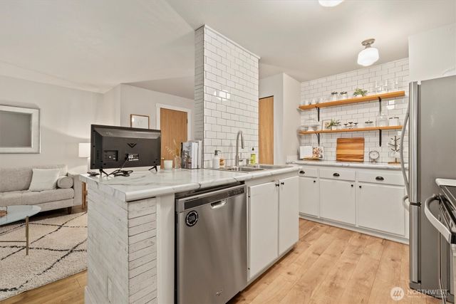 5010 168th Street #C, Lynnwood, WA 98037