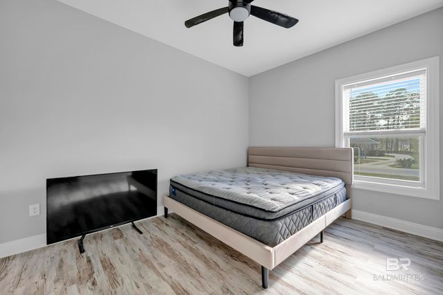 536 Wedgewood Drive, Gulf Shores, AL 36542