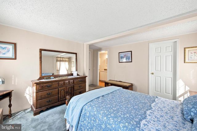 209 SUNNYSIDE LN, Williamstown, NJ 08094