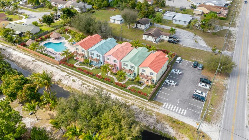 4475 Kirk Road, Lake Worth, FL 33461