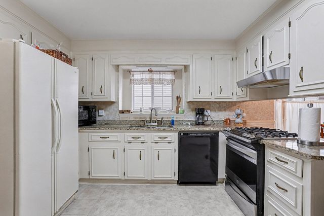 69 Jawol Drive, Charleston, SC 29414