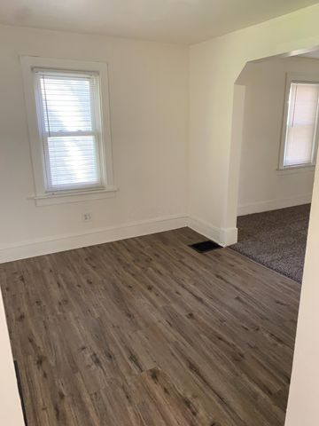 1411 Genessee Avenue, Columbus, OH 43211