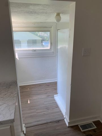 1411 Genessee Avenue, Columbus, OH 43211