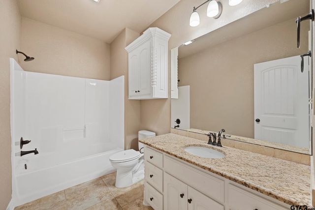 7726 Cherryhill Dr, Tyler, TX 75703
