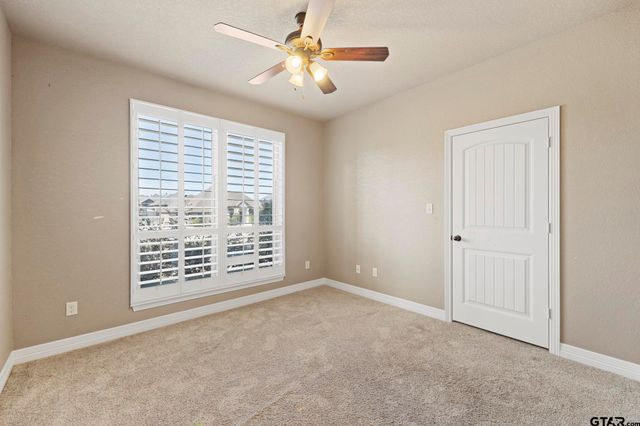 7726 Cherryhill Dr, Tyler, TX 75703