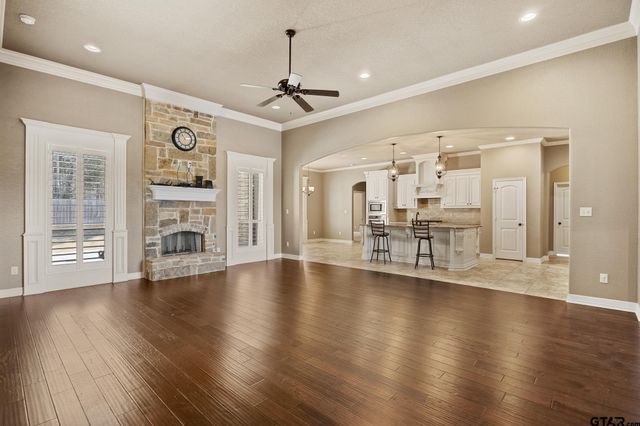 7726 Cherryhill Dr, Tyler, TX 75703