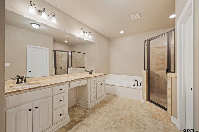 7726 Cherryhill Dr, Tyler, TX 75703