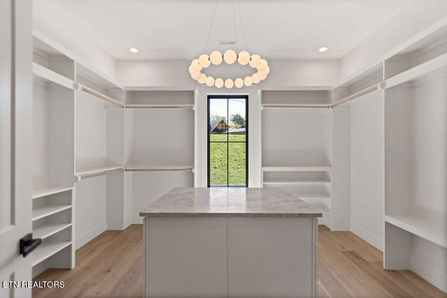788 Blackberry Ridge Rd, Lenoir City, TN 37772