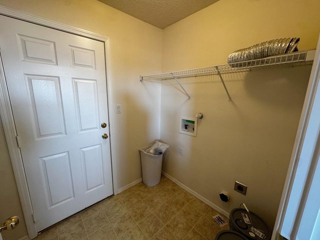 8300 Bluffs Edge Place NW, Albuquerque, NM 87120