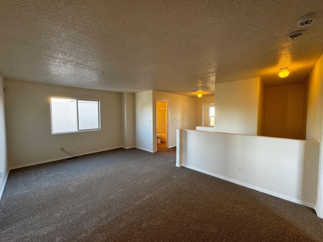 8300 Bluffs Edge Place NW, Albuquerque, NM 87120