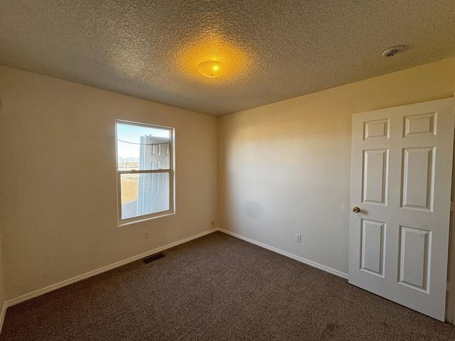 8300 Bluffs Edge Place NW, Albuquerque, NM 87120