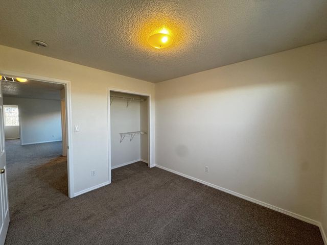 8300 Bluffs Edge Place NW, Albuquerque, NM 87120