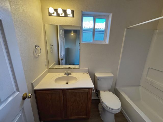 8300 Bluffs Edge Place NW, Albuquerque, NM 87120