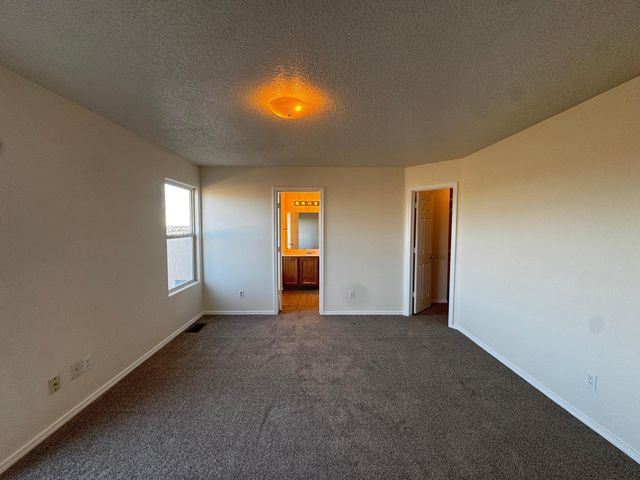 8300 Bluffs Edge Place NW, Albuquerque, NM 87120