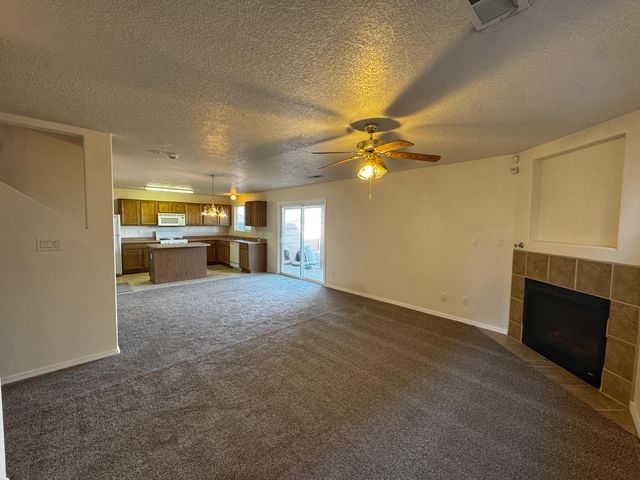 8300 Bluffs Edge Place NW, Albuquerque, NM 87120