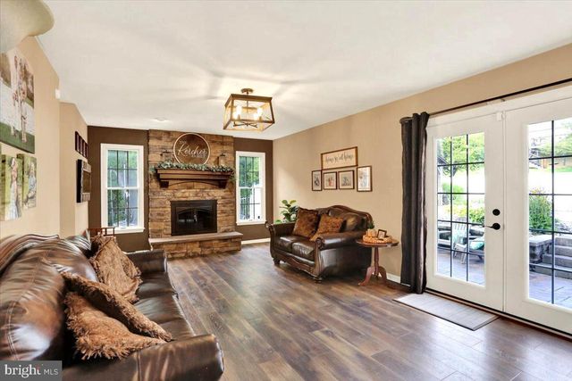 1113 STONEHENGE DR, Reading, PA 19606
