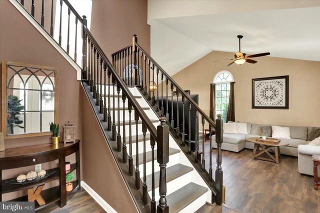 1113 STONEHENGE DR, Reading, PA 19606