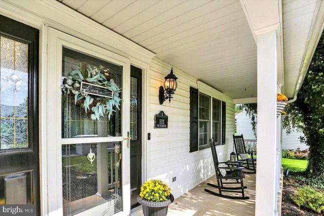 1113 STONEHENGE DR, Reading, PA 19606