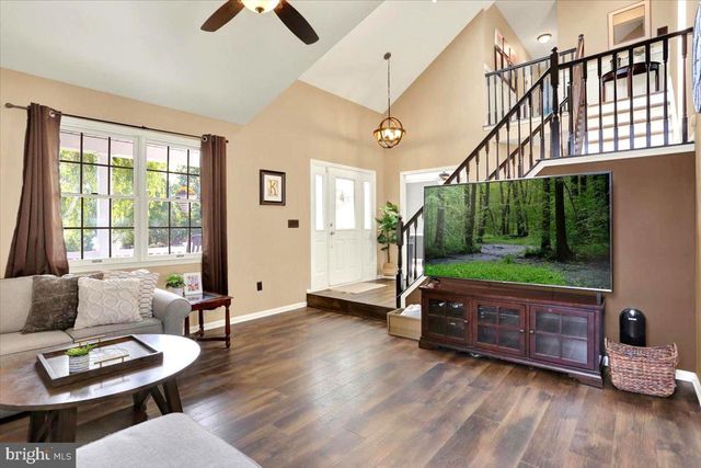 1113 STONEHENGE DR, Reading, PA 19606