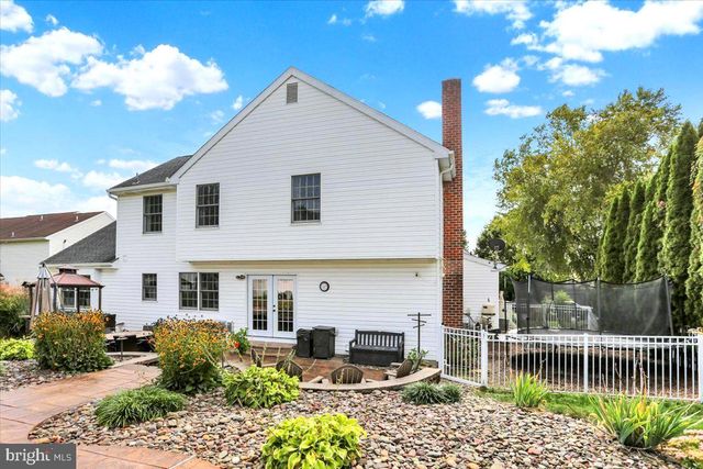 1113 STONEHENGE DR, Reading, PA 19606