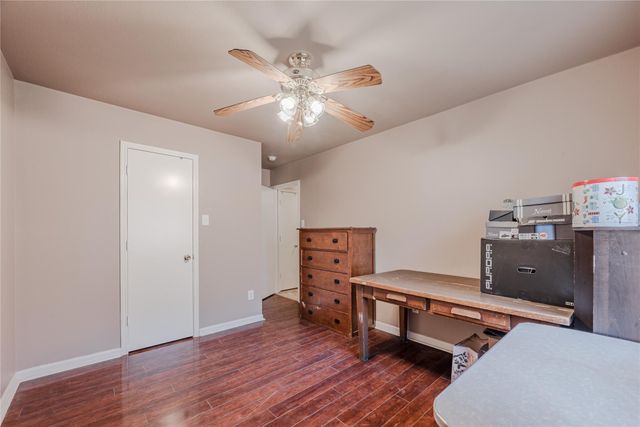 7714 Broken Arrow Street, Baytown, TX 77521