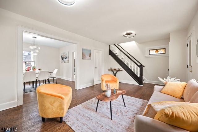 21 Eastern Pkwy, Newark City, NJ 07106