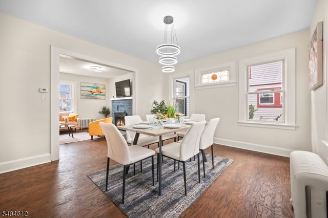 21 Eastern Pkwy, Newark City, NJ 07106