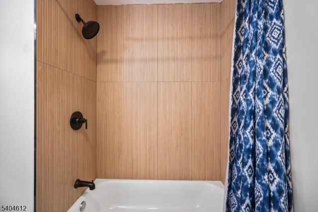 21 Eastern Pkwy, Newark City, NJ 07106