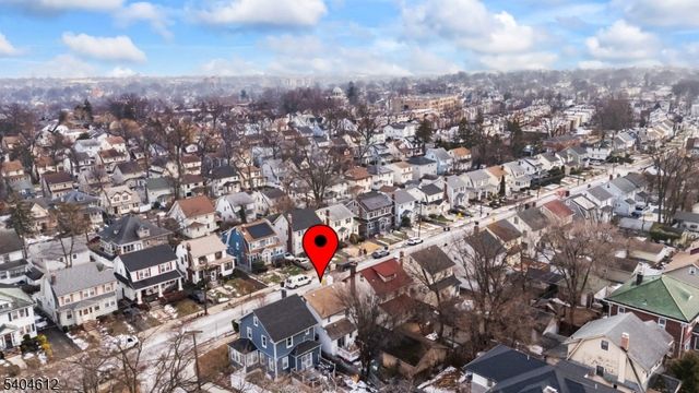 21 Eastern Pkwy, Newark City, NJ 07106