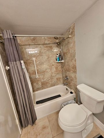 22605 SW 66th Avenue 114, Boca Raton, FL 33428