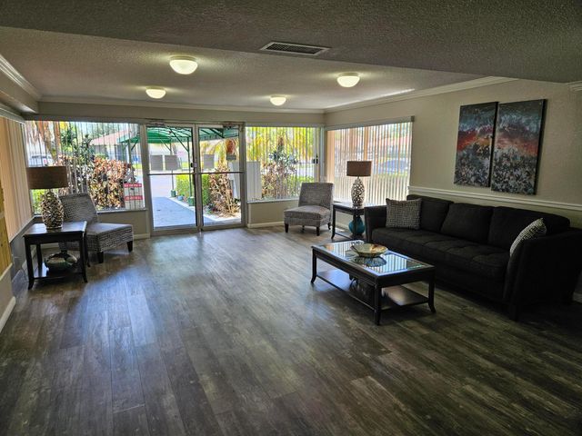 22605 SW 66th Avenue 114, Boca Raton, FL 33428