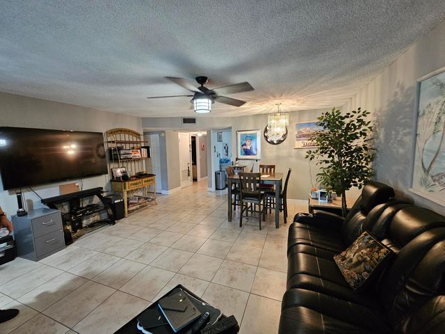 22605 SW 66th Avenue 114, Boca Raton, FL 33428