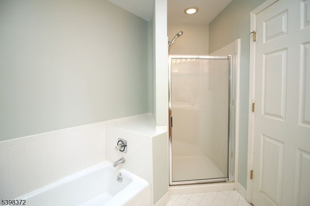 37 Maple Ln, Mount Arlington Boro, NJ 07856