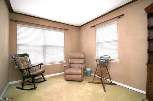 37 Maple Ln, Mount Arlington Boro, NJ 07856