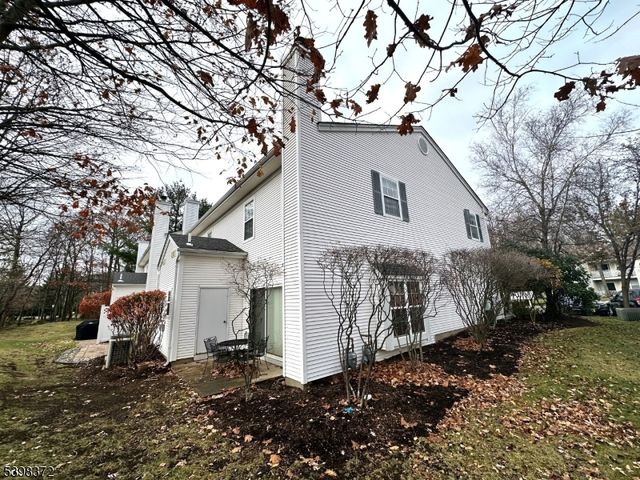 37 Maple Ln, Mount Arlington Boro, NJ 07856