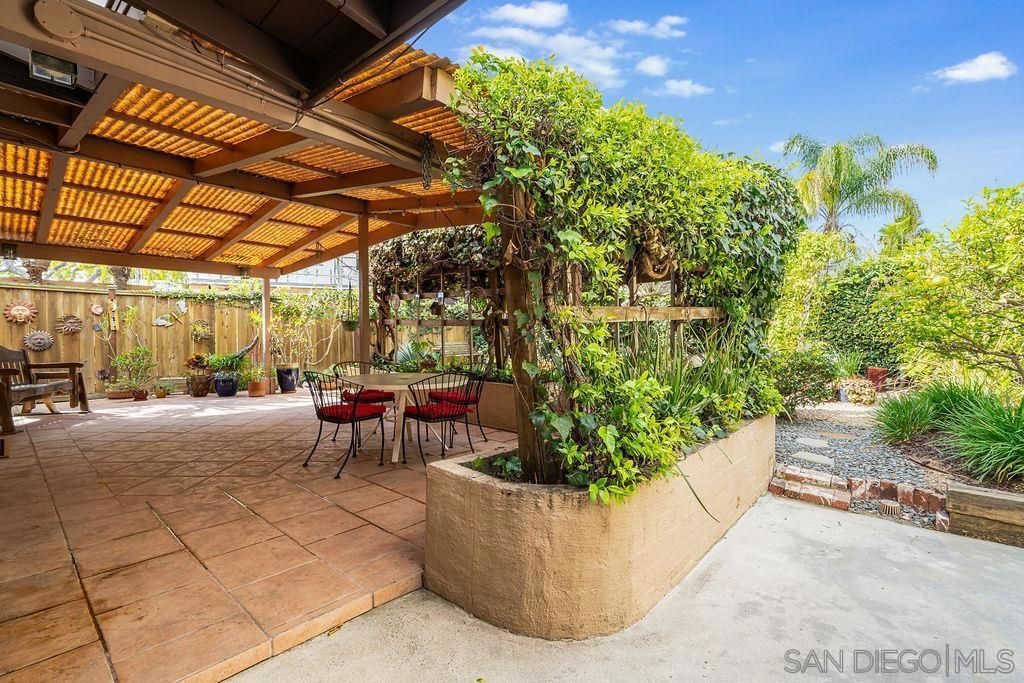 Image 15 of property listing at 4210 Moraga Ave, San Diego, CA 92117