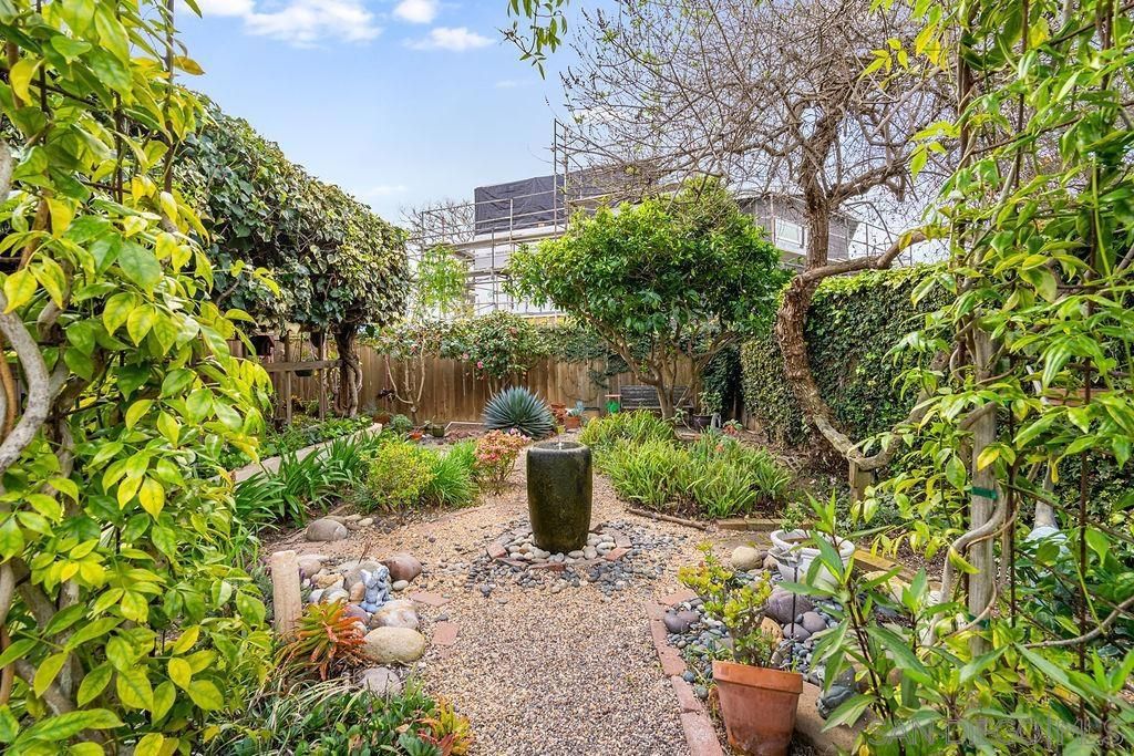 Image 3 of property listing at 4210 Moraga Ave, San Diego, CA 92117