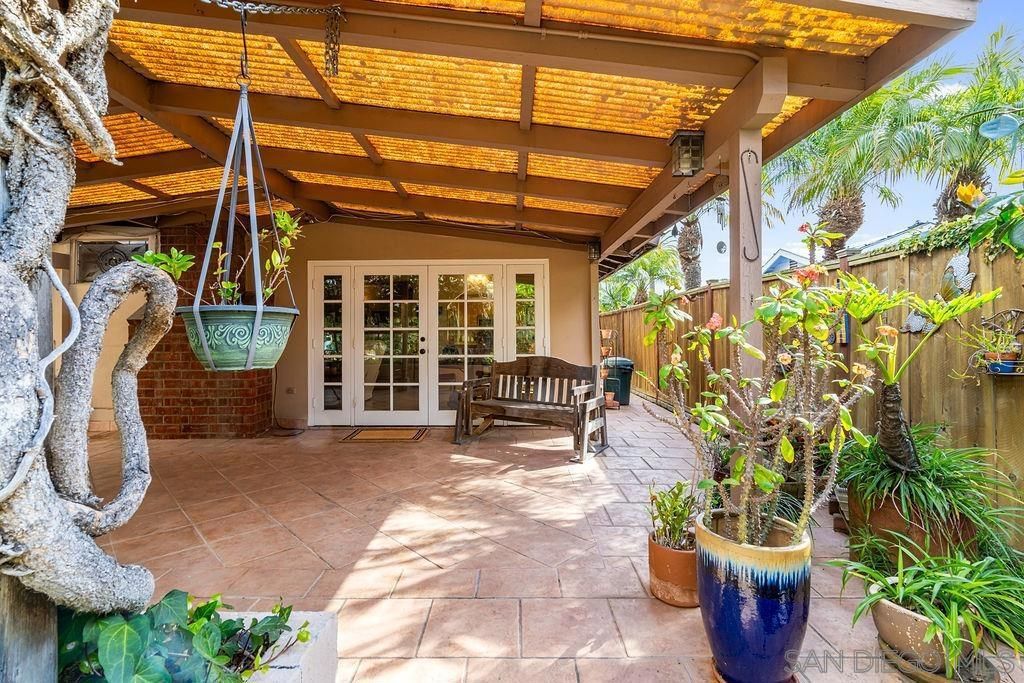 Image 4 of property listing at 4210 Moraga Ave, San Diego, CA 92117