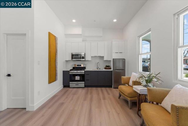 714 4Th Ave, San Bruno, CA 94066