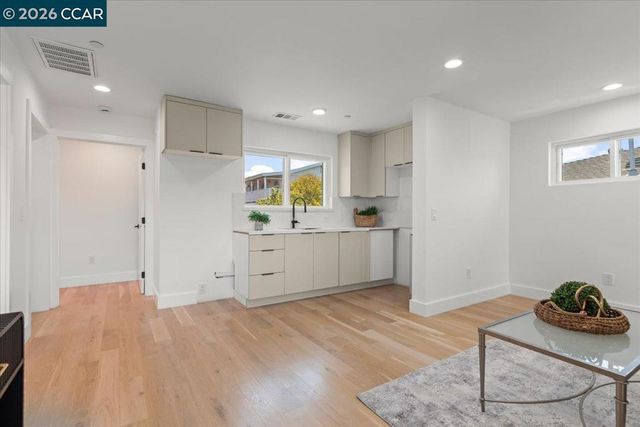714 4Th Ave, San Bruno, CA 94066