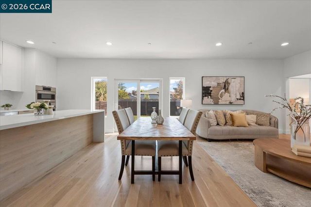 714 4Th Ave, San Bruno, CA 94066