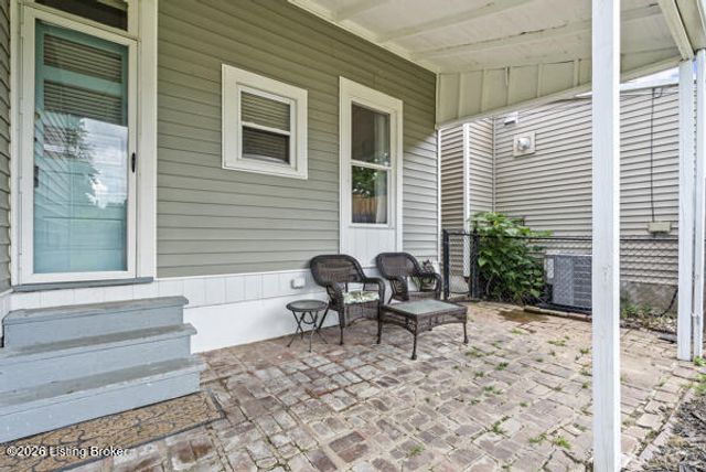 824 E Burnett Ave, Louisville, KY 40217