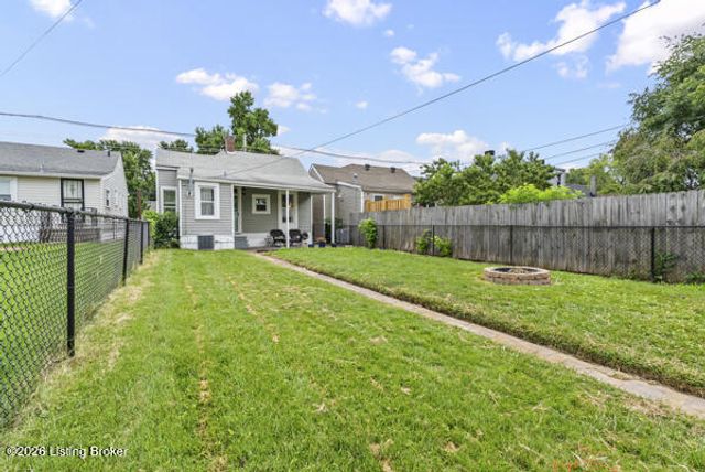 824 E Burnett Ave, Louisville, KY 40217